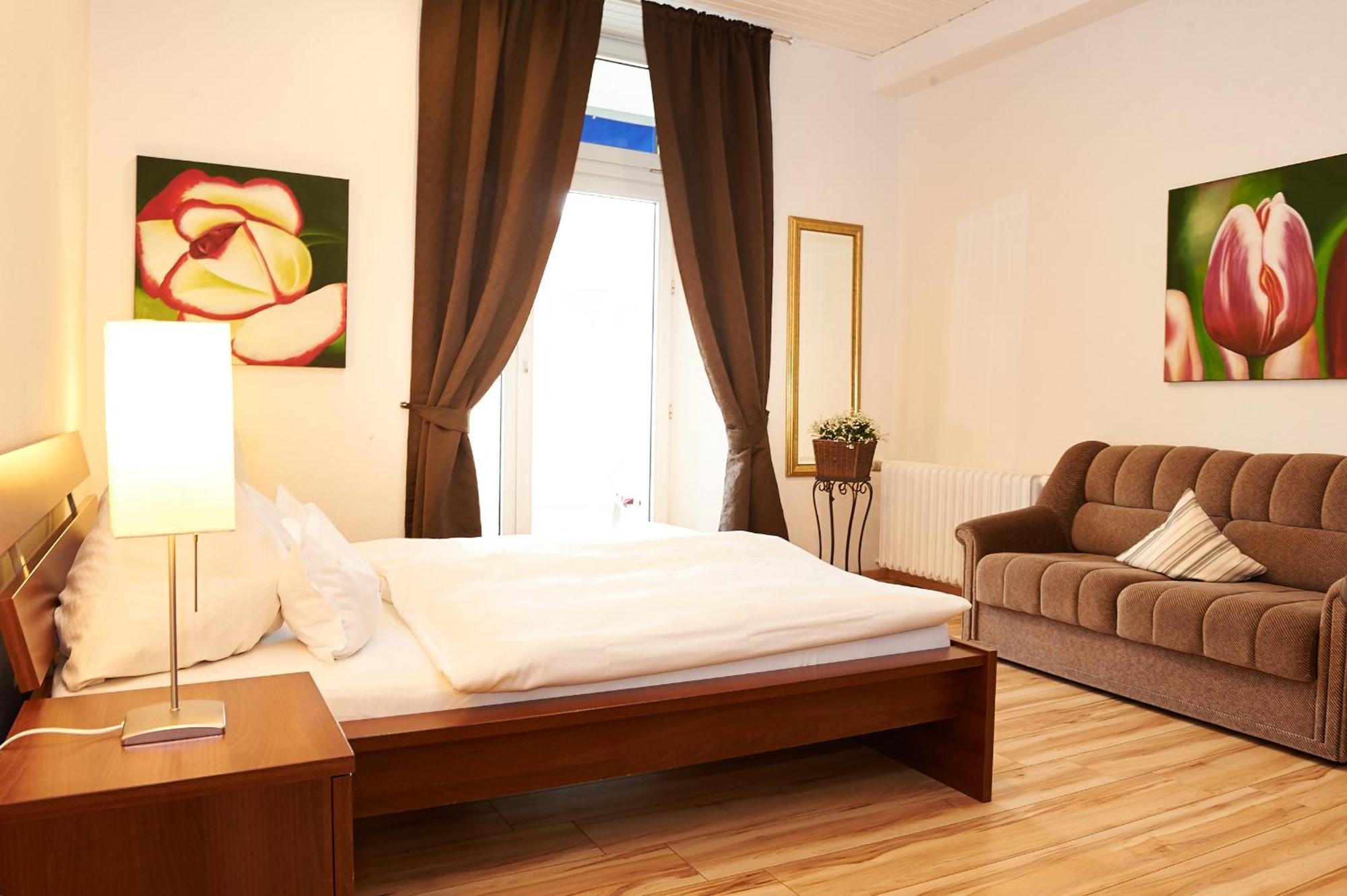 Vegan Hotel Und Restaurants Nicolay 1881 Zeltingen-Rachtig Exterior foto